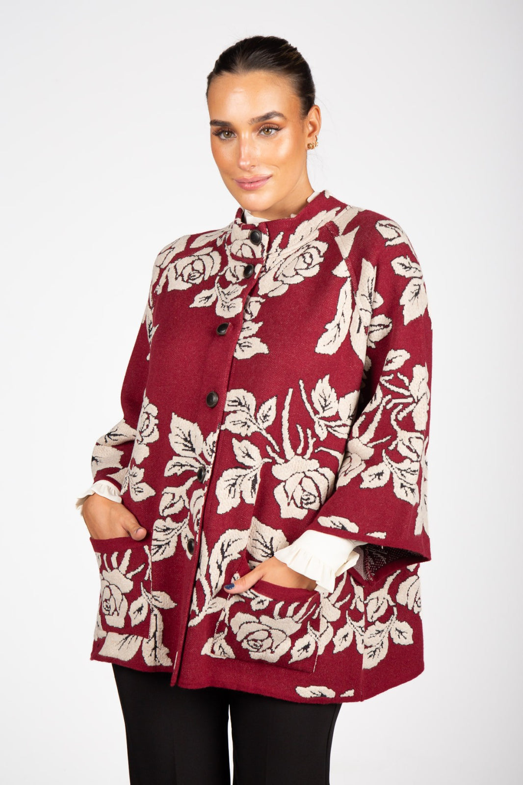 Casaco de malha jacquard com rosas — Bordeaux — Silvina Campos