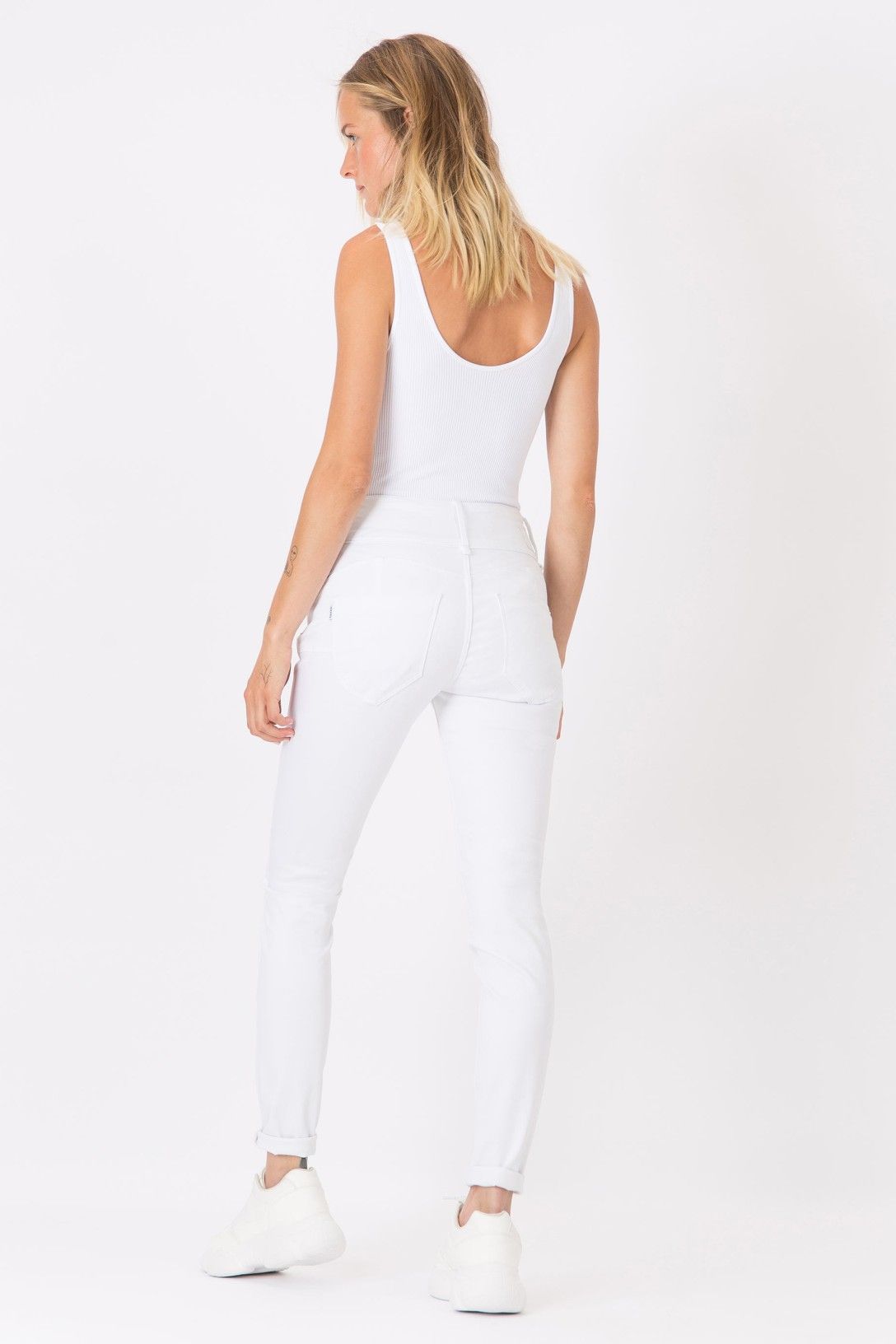 Calça Skinny Branca de Cintura Subida - Armanda Boutique