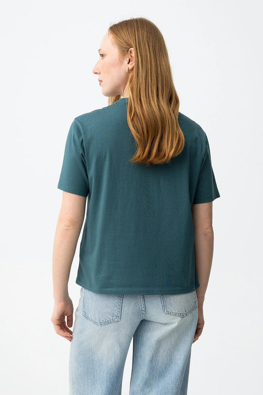 T-shirt Casual Tiffosi Verde com Lettering Floral para Mulher