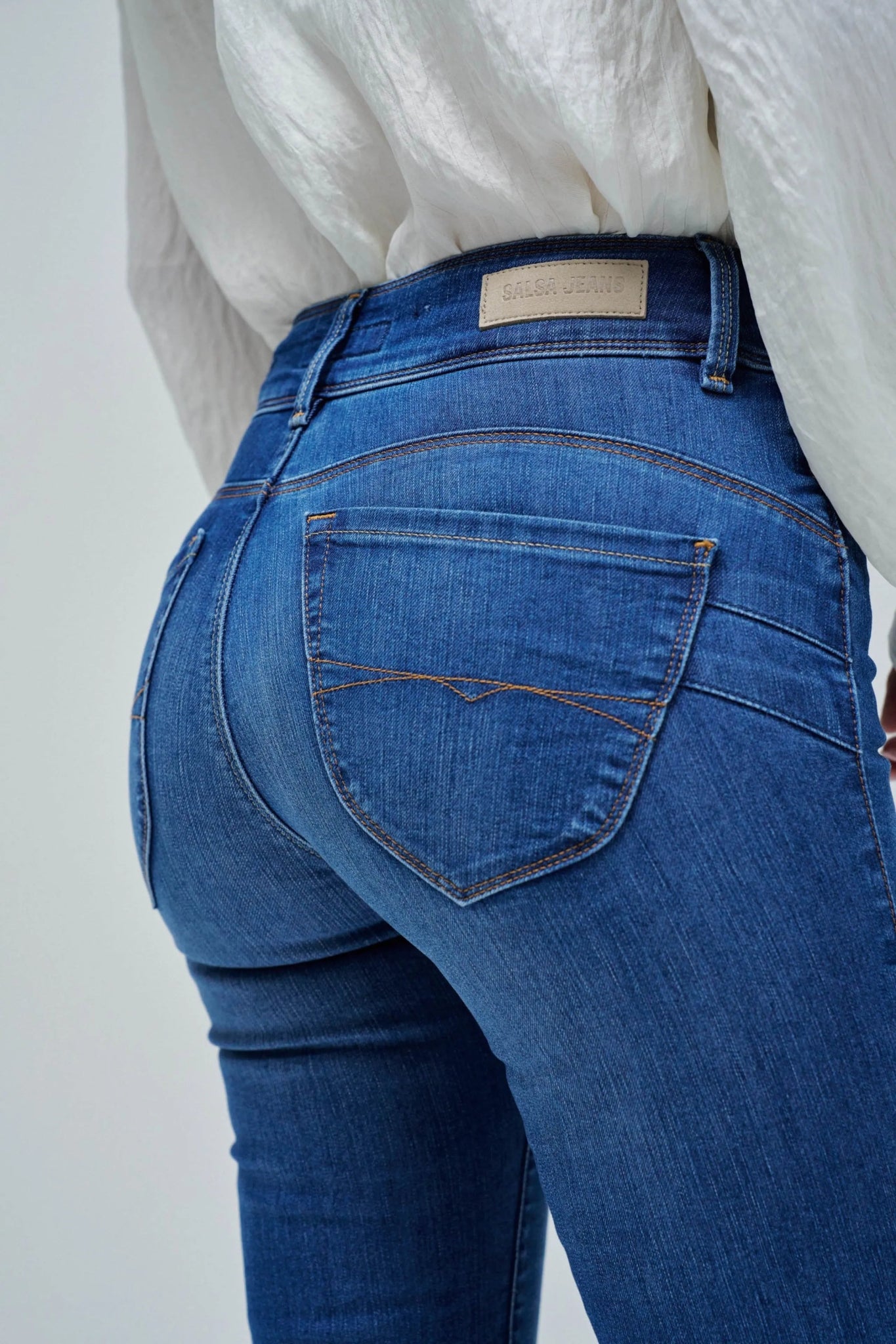 Jeans cintura média - Armanda Boutique