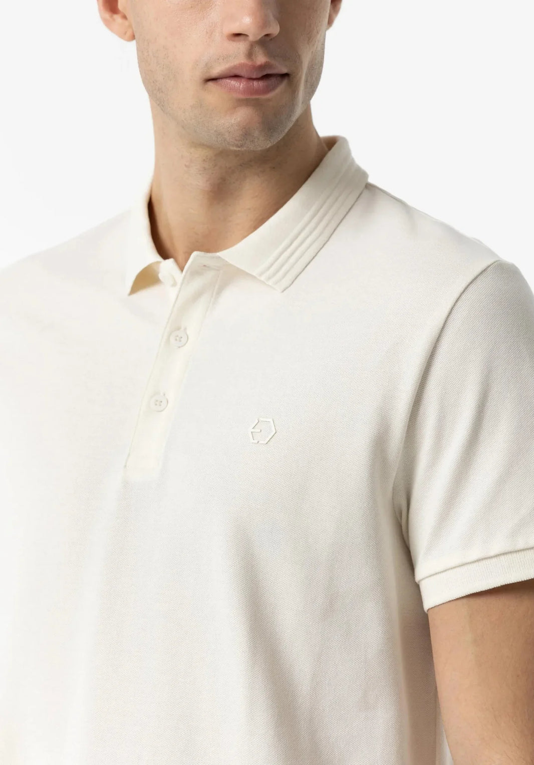 Polo Bordado Elegante - Armanda Boutique