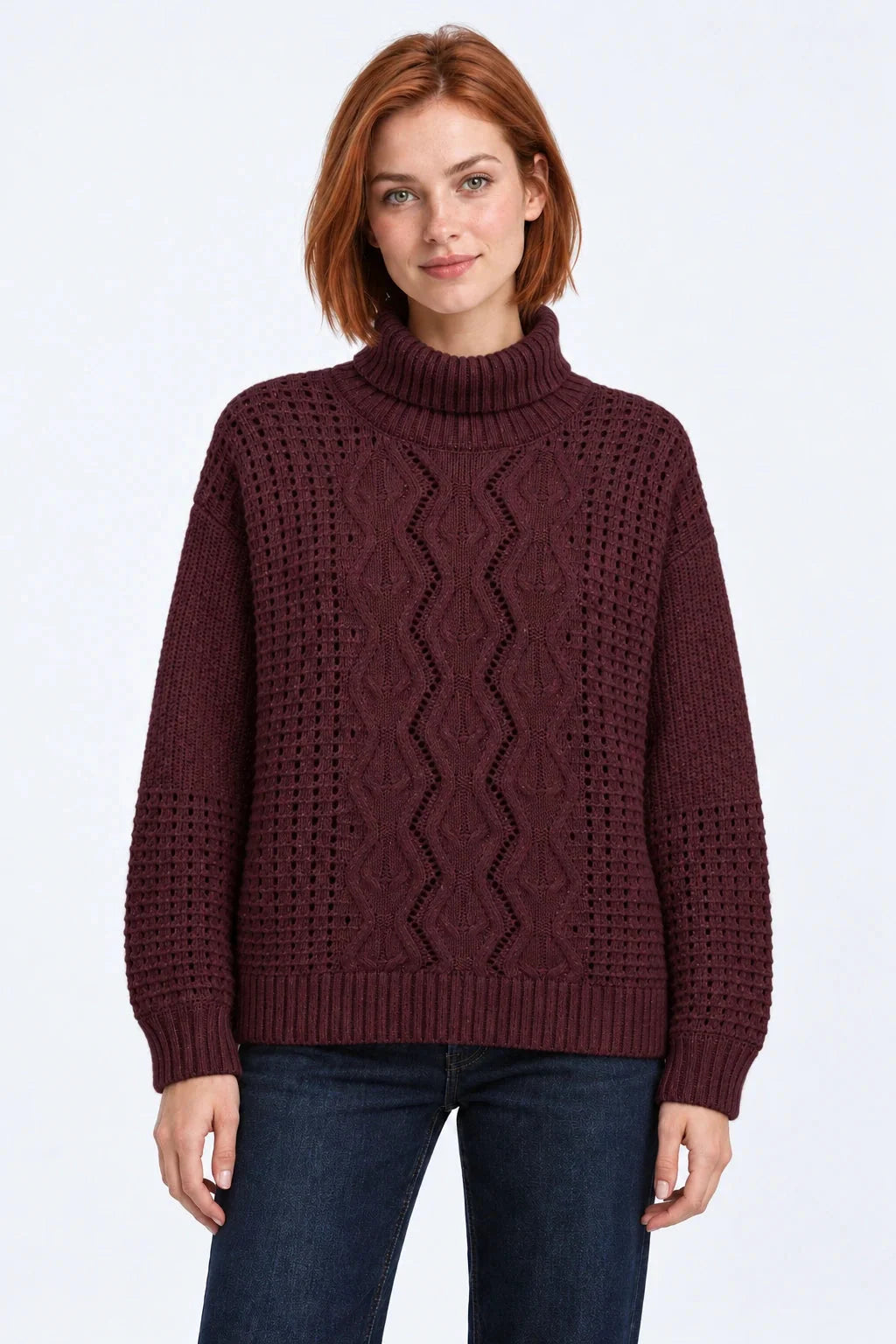 Camisola Tiffosi Monet 10067569, Castanho 292, apresentada pela mesma modelo virtual — imagem gerada com IA.