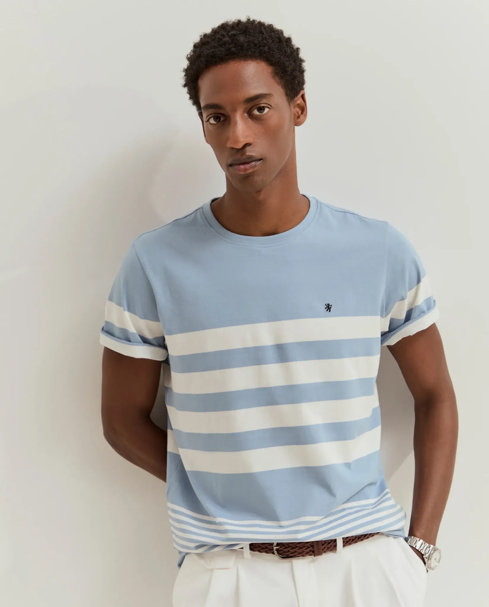 T-shirt Lion of Porches às riscas — aproximação